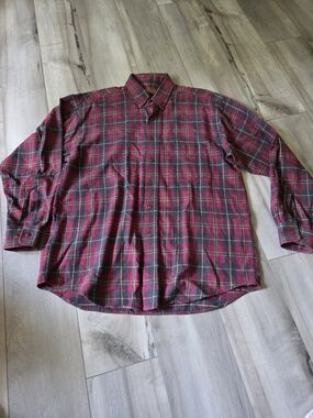Flyshacker Clothing Co. Men's Plaid Long-Sleeve Button-Up Shirt